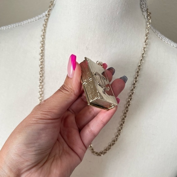 Chanel 2022 Lion Book Long Pendant Necklace - Picture 5 of 10